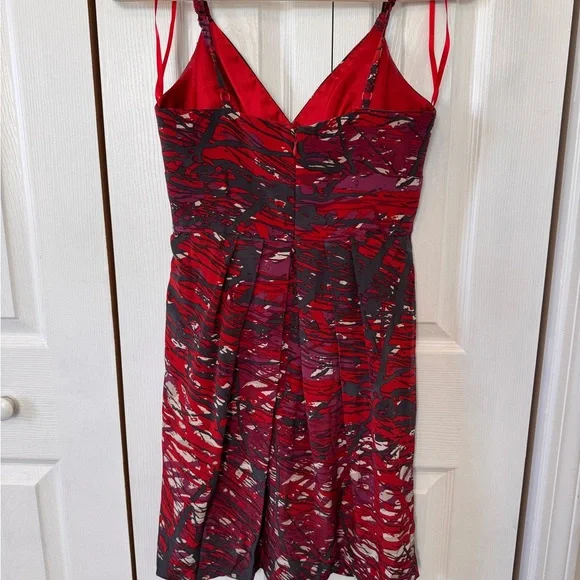 BCBGMaxAzria Red Black White Abstract Dress Size 4 Back Zipper Spaghetti Straps - Picture 4 of 15